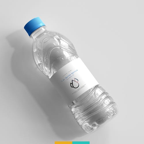 موکاپ بطری آب معدنی