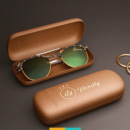 موکاپ جعبه عینک