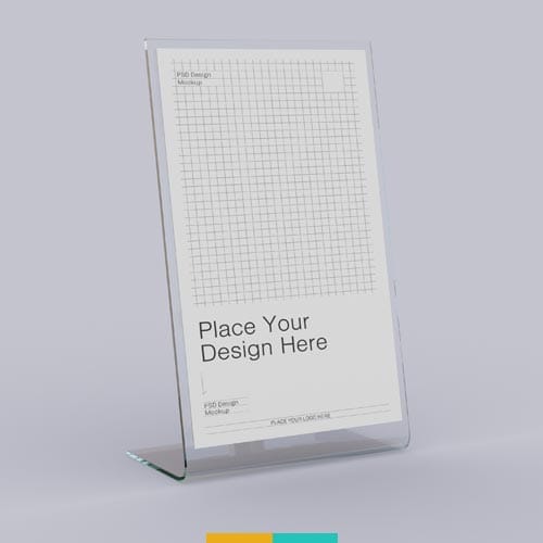 موکاپ استند رومیزی استودیو مهدی ثمن گویی