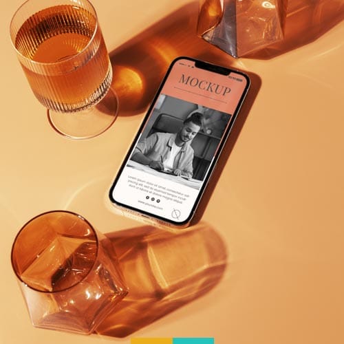 موکاپ موبایل از بالا استودیو مهدی ثمن گویی