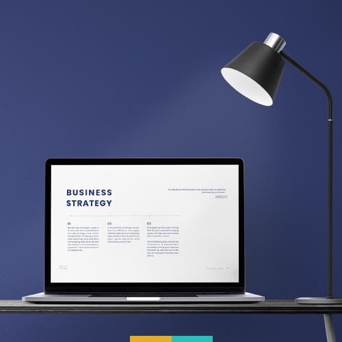 موکاپ لپ تاپ استودیو مهدی ثمن گویی